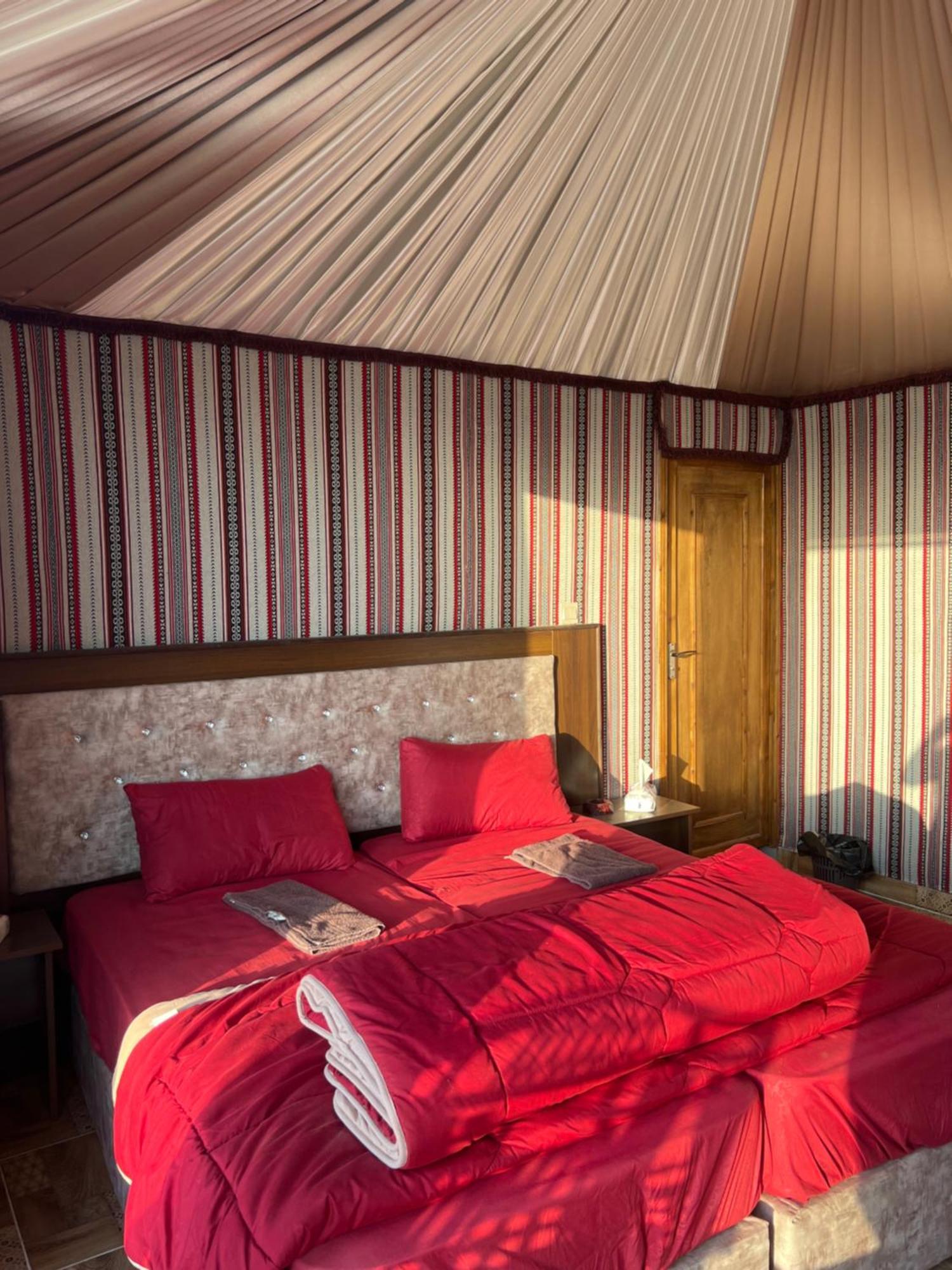 Wadi Rum Mars Camp מראה חיצוני תמונה